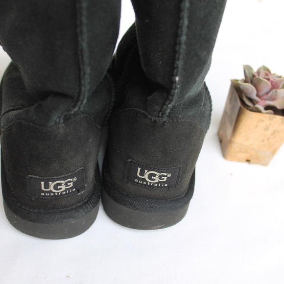 TALL CLASSIC BLACK UGGS - Picture 1 of 5
